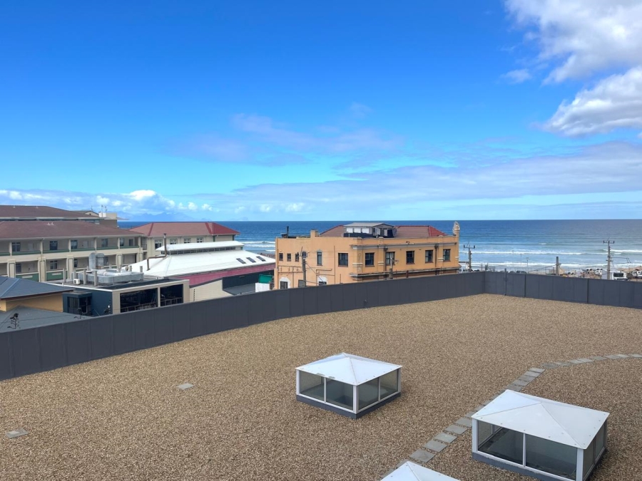 To Let 2 Bedroom Property for Rent in Muizenberg Western Cape